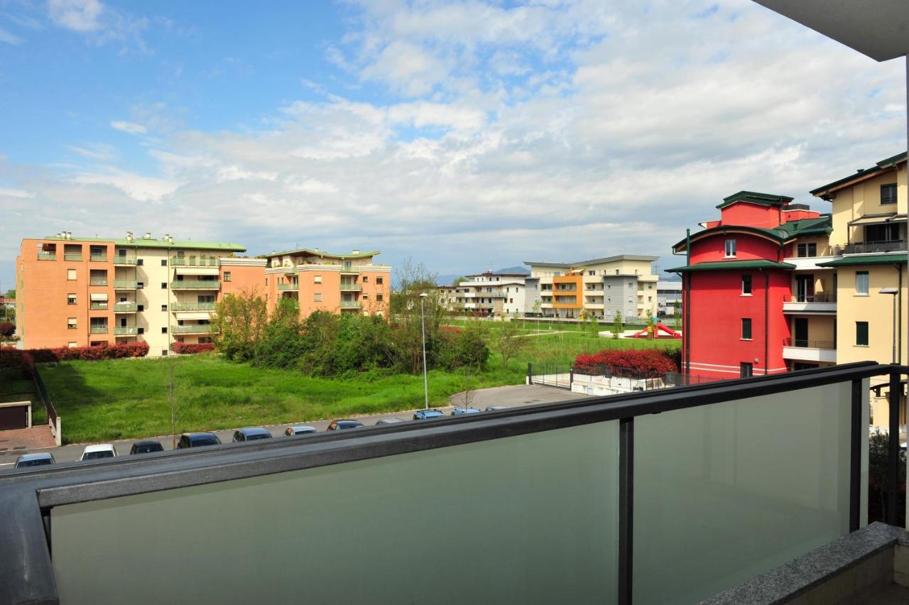 Moderno Trilocale Laura Apartment ดาลมิเน ภายนอก รูปภาพ