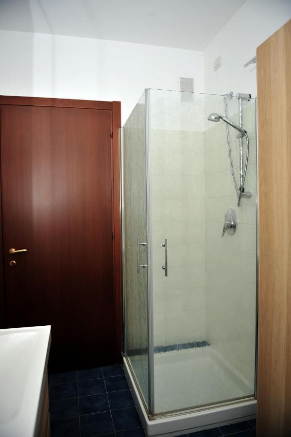 Moderno Trilocale Laura Apartment ดาลมิเน ภายนอก รูปภาพ